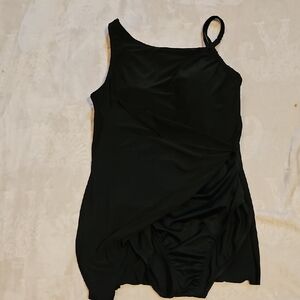 Elegant Black One-Shoulder Swim One Piece